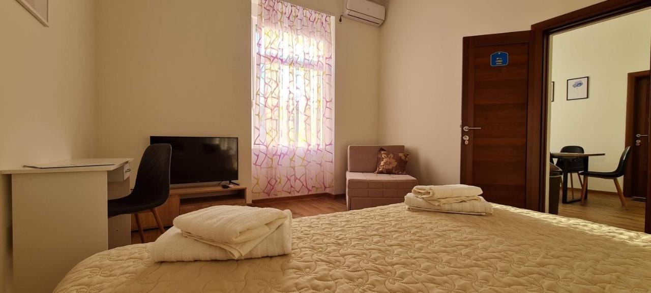 Kvija Rooms Szabadka Kültér fotó